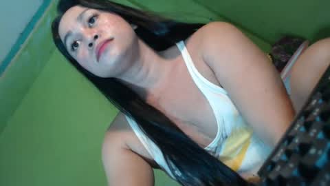 anne_hotaway online show from 06/27/26, 12:04