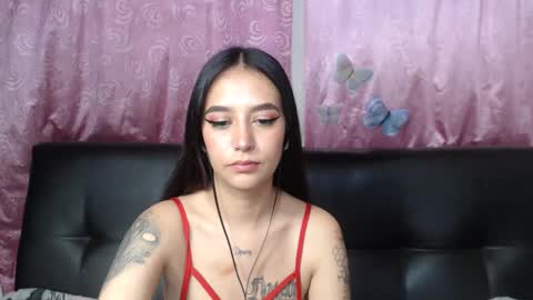 Snapshot of anne_jm chatting on 12/04/24, 02:31 Anne online show from 12/04/24, 02:31