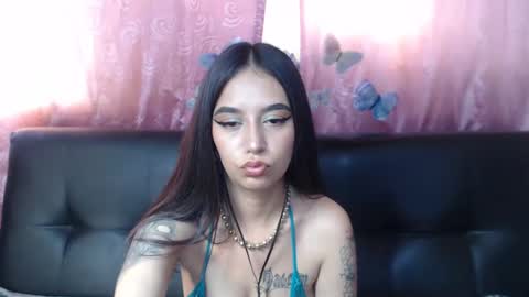 Snapshot of anne_jm chatting on 12/20/24, 10:00 Anne online show from 12/20/24, 10:00