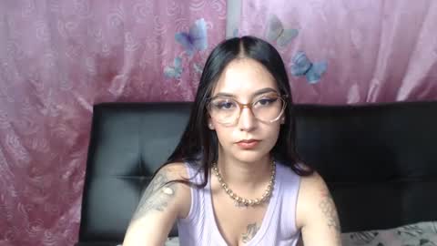 Snapshot of anne_jm chatting on 01/16/25, 11:06 Anne online show from 01/16/25, 11:06