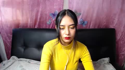 Snapshot of anne_jm chatting on 02/19/25, 09:58 Anne online show from 02/19/25, 09:58