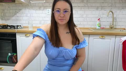 anne_pinkk online show from 06/09/26, 05:41