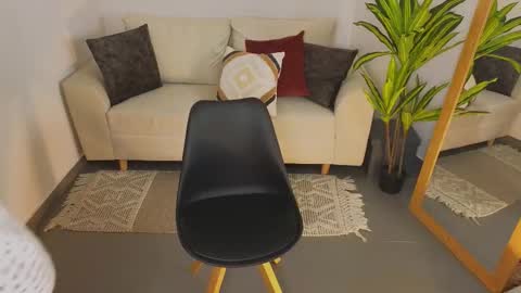 anne_rachel online show from 11/27/25, 11:51