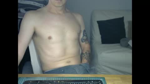 Snapshot of annecylake chatting on 10/06/25, 09:29 annecylake online show from 10/06/25, 09:29