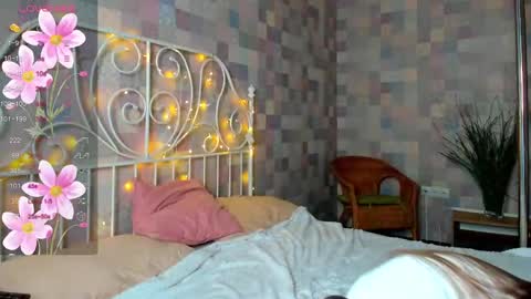 Anne online show from 12/09/24, 01:18