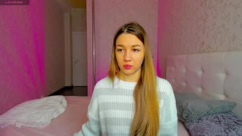 Anne online show from 01/20/25, 01:18