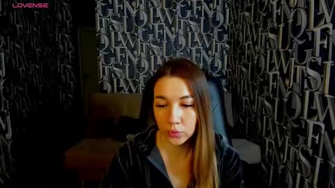 Anne online show from 01/27/25, 01:16