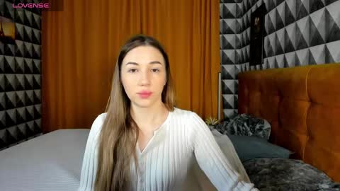 Anne online show from 03/07/25, 01:20