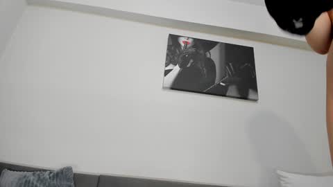 annemona online show from 12/10/24, 12:38
