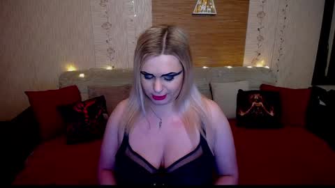 AnnessixReign online show from 12/29/24, 06:24