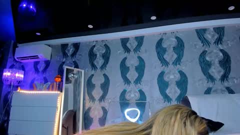 Ana online show from 11/15/25, 04:43