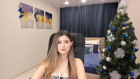 Snapshot of annetli chatting on 12/19/24, 02:12 annetli online show from 12/19/24, 02:12