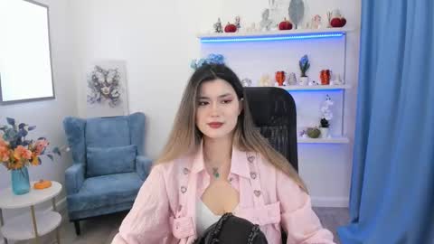 Snapshot of annetli chatting on 10/27/25, 03:21 annetli online show from 10/27/25, 03:21