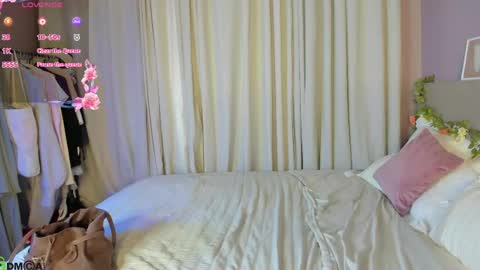Snapshot of annette_nelsone chatting on 04/30/26, 09:15 annette_nelsone online show from 04/30/26, 09:15