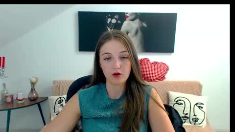 Snapshot of annewilsonn chatting on 06/10/26, 10:03 annewilsonn online show from 06/10/26, 10:03