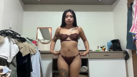 Snapshot of annhottiespicy chatting on 10/18/25, 02:07 annhottiespicy online show from 10/18/25, 02:07