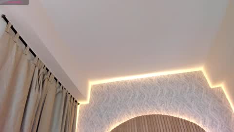 Snapshot of annhya chatting on 11/18/25, 04:06 Annhya online show from 11/18/25, 04:06