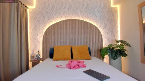 Snapshot of annhya chatting on 12/16/25, 01:21 Annhya online show from 12/16/25, 01:21