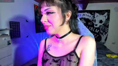 Nikoll online show from 06/30/26, 08:37