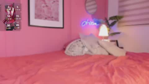 annia online show from 09/12/25, 08:31