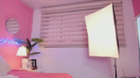 annia online show from 09/24/25, 09:18