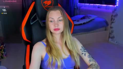 Annie online show from 07/03/26, 04:02