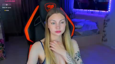 Annie online show from 07/28/26, 04:39