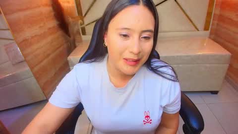 annie__r online show from 10/03/25, 07:55