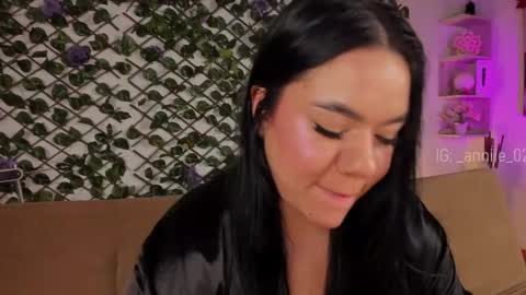 annie_barozzi online show from 12/15/24, 06:15