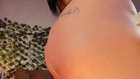 annie_barozzi online show from 01/24/25, 02:51