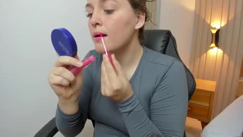 Any online show from 10/26/25, 02:17