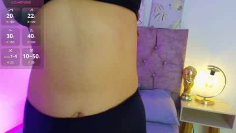 Annie Bonnie   online show from 07/17/26, 11:50
