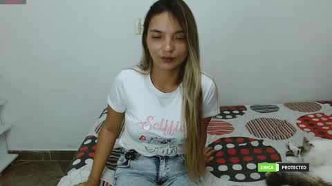 annie cherry independent model online show from 01/13/25, 04:28