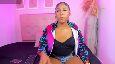 annie_dolce_ online show from 06/09/26, 12:17