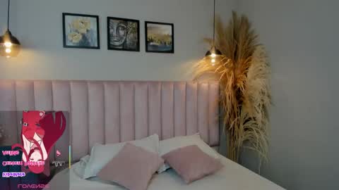   online show from 10/05/25, 03:27