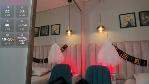   online show from 10/24/25, 04:09