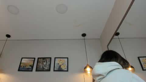   online show from 10/28/25, 03:43