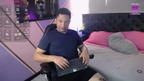 Annie lii online show from 09/25/25, 01:15