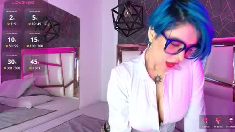 Annie  online show from 10/20/25, 12:05