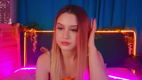 Snapshot of annie_swanson chatting on 11/30/25, 08:35 annie online show from 11/30/25, 08:35