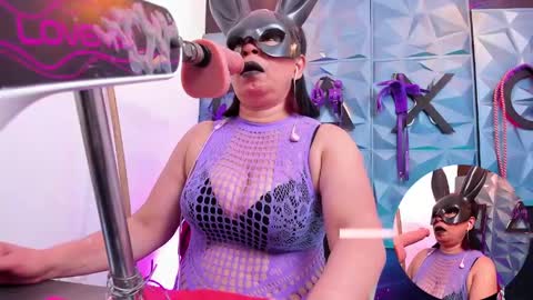 annie online show from 01/05/25, 03:11