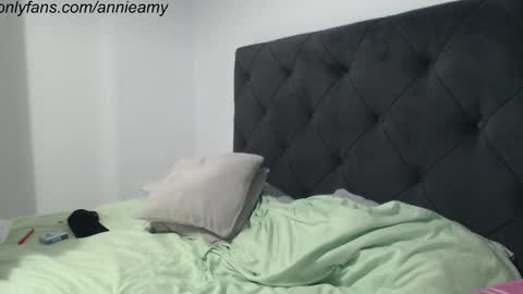 Annie online show from 12/08/24, 04:50