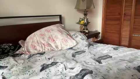 Snapshot of annieangel18 chatting on 11/11/25, 06:19 ONLY FANS online show from 11/11/25, 06:19