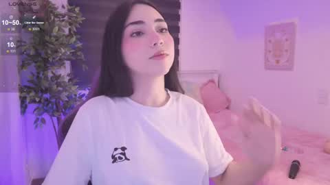 Cassandra online show from 10/11/25, 06:34