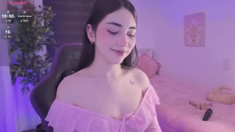 Cassandra online show from 10/21/25, 06:03