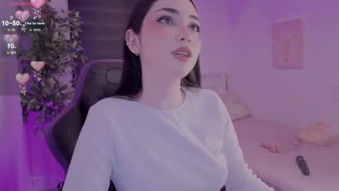 Cassandra online show from 06/11/26, 06:11