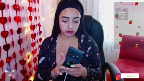   Annie  Independent model Hello all offline tokens are appreciated  thank you for your support.33 online show from 03/03/25, 05:50