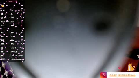 Snapshot of anniehh_ chatting on 09/25/25, 02:37   Annie  Independent model Hello all offline tokens are appreciated  thank you for your support.33 online show from 09/25/25, 02:37