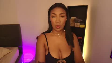 A N N I E online show from 12/05/24, 08:44
