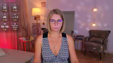 Annie online show from 07/27/26, 06:31